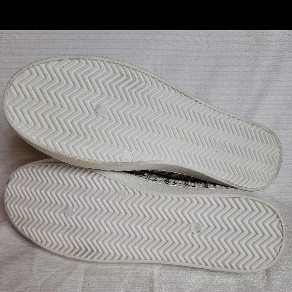 Vintage Havana Beige and White Sneakers - Picture 14 of 14